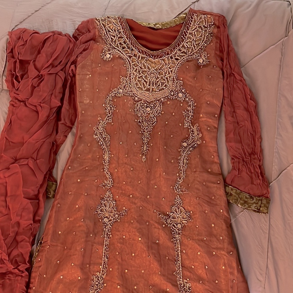 Beautiful Pakistani Indian dress with palazzo pants.